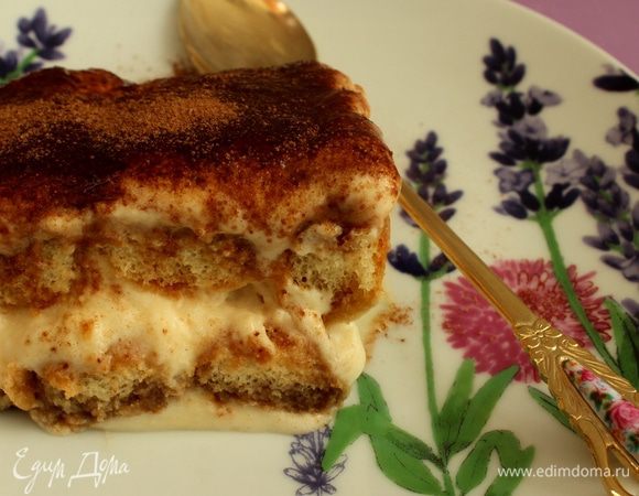 Сегодня ровно год, как я на сайте Едим дома)))))))))))) От меня вам Тирамису...