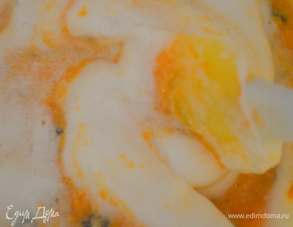 аккуратно ввести его в основную массу