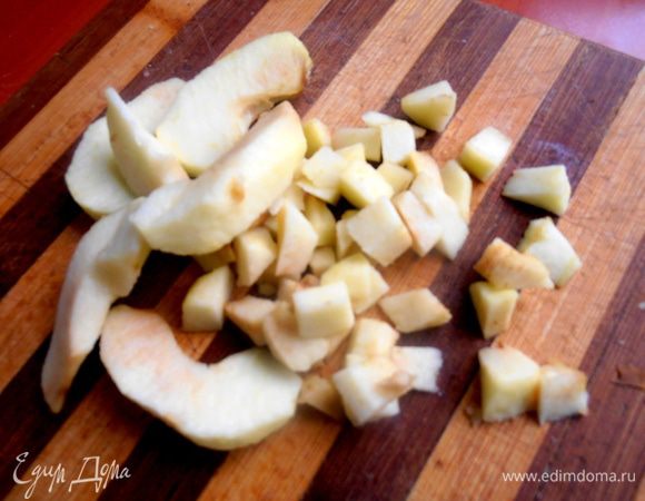 Ещё у меня были уже маловитаминные яблочки,но для выпечки в самый раз!