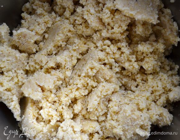 Снова включить комбайн и перемолоть все в мокрую крошку.