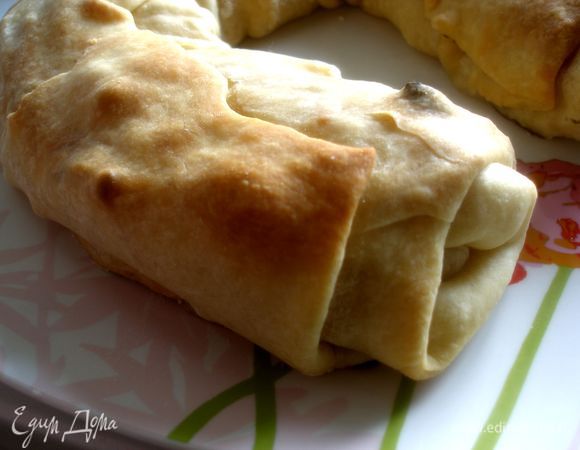 Порезать вертуту на порционные кусочки, позвать к столу родных и наслаждаться чаепитием!!!:)