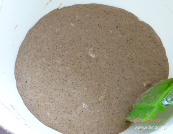 Все аккуратно перемешиваем до однородного состояния. Аромат на кухне уже сейчас потрясающий! 