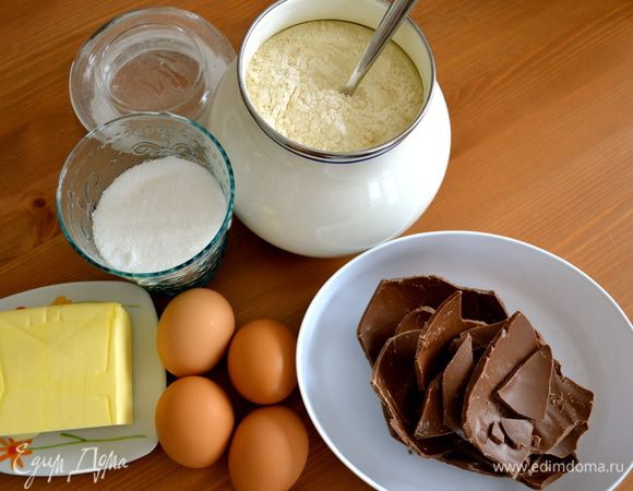Необходимые продукты. Шоколад должен быть именно темный, не молочный - это важно! 