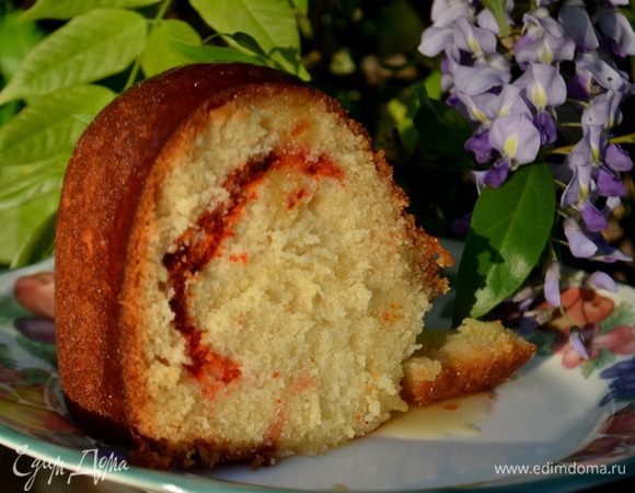 Подаем с глазурью сверху. Приятного аппетита.