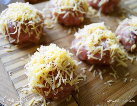 Присыпать тертым сыром