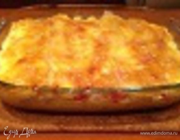 Сверху в один слой уложить рыбу, затем овощи, накрыть листами для лазаньи. Повторить слои рыбы и овощей (чередуя с листами для лазаньи) еще 1-2 раза. Верхний слой рыбы и овощей накрыть листами для лазаньи. Смазать тонким слоем, майонеза, нежирной сметаной или био-йогуртом. Запекать в духовом шкафу (или в мультиварке, функция "Запекание" или "Выпечка) при температуре 200 градусов в течение 30-35 минут. За 10 минут до готовности можно сверху посыпать мелко натертым сыром.
Приятного аппетита!!!