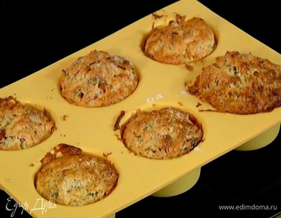 Подавать готовые маффины теплыми.