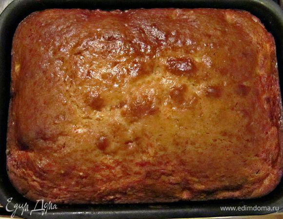 1ч л сахара смешать с 1 ст л воды и подогрейте. Смажьте поверхность пирога сахарным сиропом. 