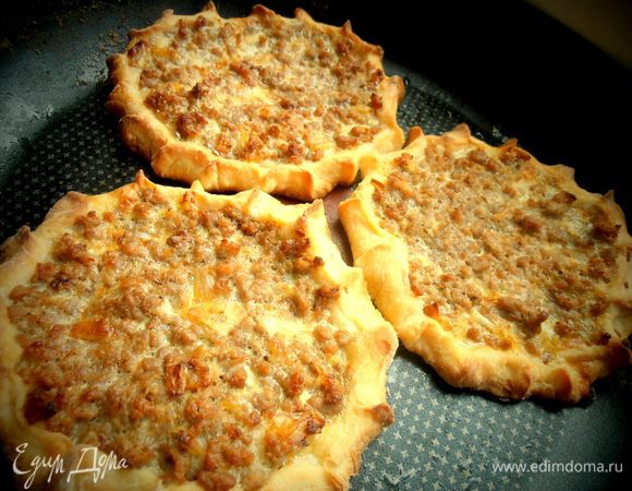 Выпекалась каждая такая партия 20 минут при 180°C.