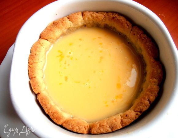 Остатки выливаем в большую формочку-тарталетищу))