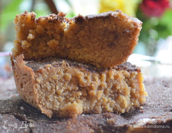 Снять с духовки, дать слегка остыть и теплым разрезать на порции. Приятного аппетита.