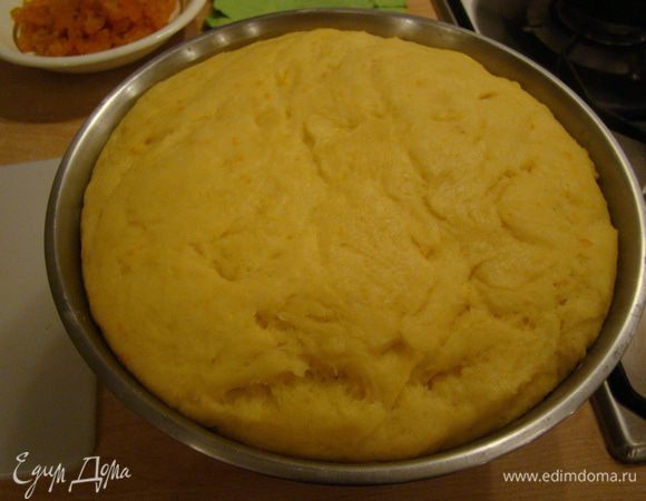 Когда тесто подойдет - вмешаем цукаты