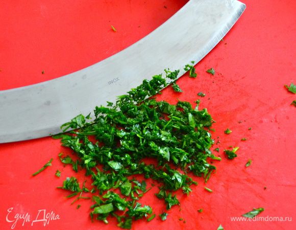 Мелко порубить.