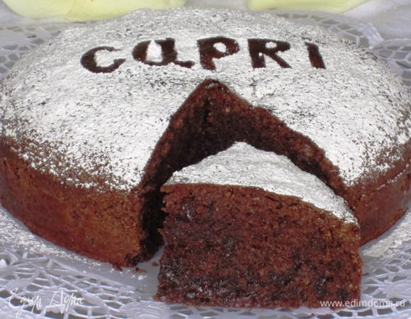 Удалить буквы и наслаждаться.....Приятного аппетита:)P.S.Когда пирог остынет,то я всегда ставлю его в холодильник на 1 час.Обожаю этот пирог на 2й день!!