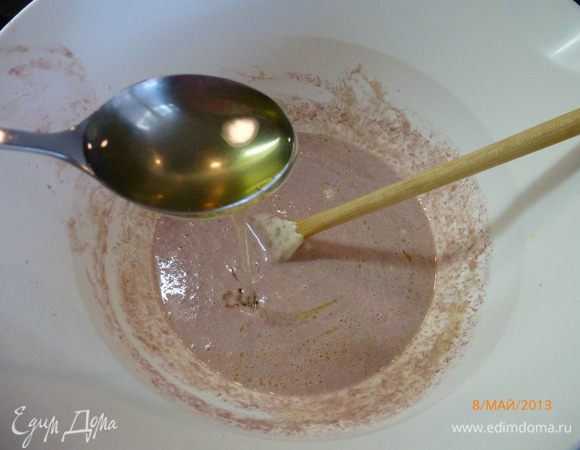 ... и мед. Все хорошо размешиваем.