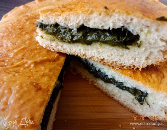 Готовый пирог вынуть, остудить и можно подавать!