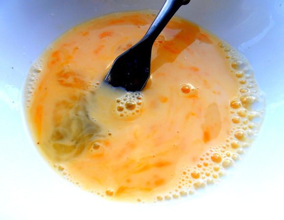 Взбиваем как на омлет...