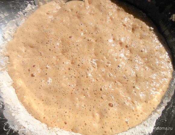 Когда дрожжи в тёплом месте "заработают"...