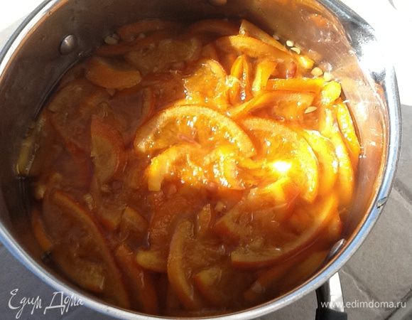 Если хочется конфитюра, делаем более жидкое. Кстати, конфитюр всегда можно доварить маленькими порциями.