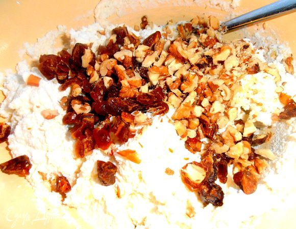 Тоже перемешиваем с творогом...