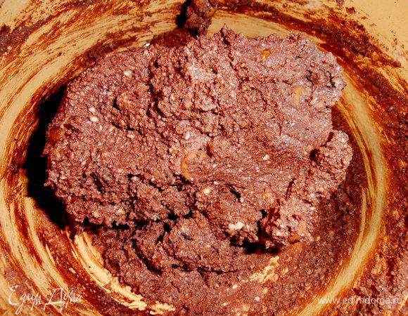 Перемешиваем остатки с какао...