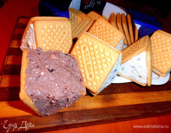 И продолжаем "строить домики"...Хватило начинки на 4!