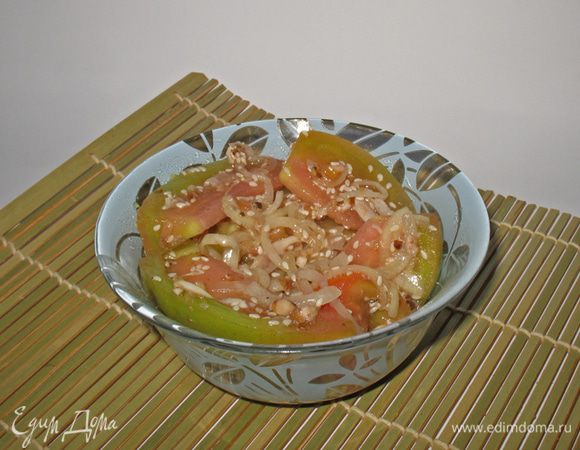 Вот и готов наш салат. Приятного аппетита! 