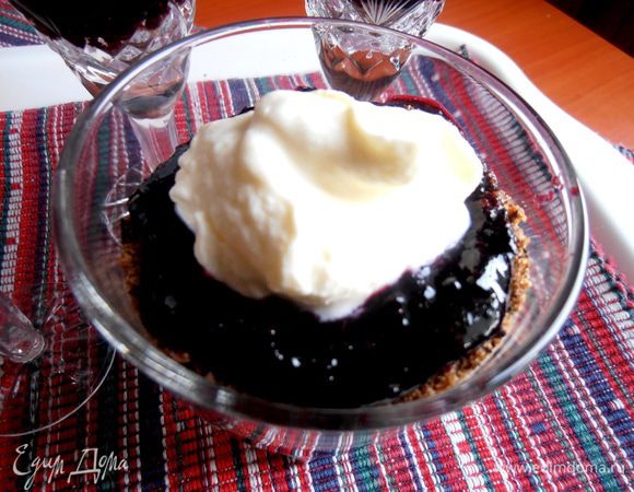 И накрываем окончательным слоем сливок!