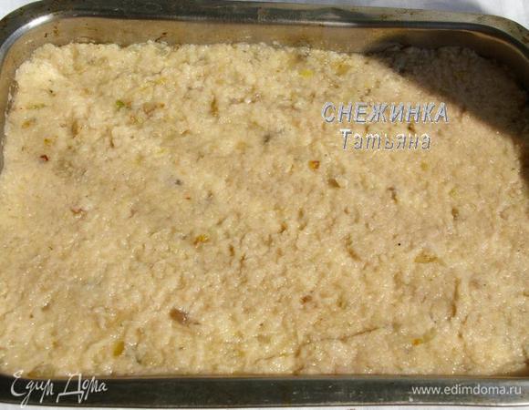 Для того, чтобы приготовить бабку, полученную массу просто выкладываем в форму (или сковороду со съёмной ручкой, или горшочек).