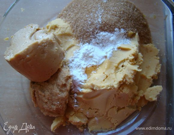 Добавляем остальные ингредиенты, добиваемся однородной массы