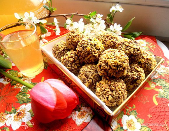 А лучше выложить в коробочку от покупных сладостей и ждать прихода подружки...Или взять с собой в гости)))