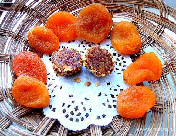 А вот конфетка и в разрезе!!! Из холодильника разрезается хорошо и не мнётся)))