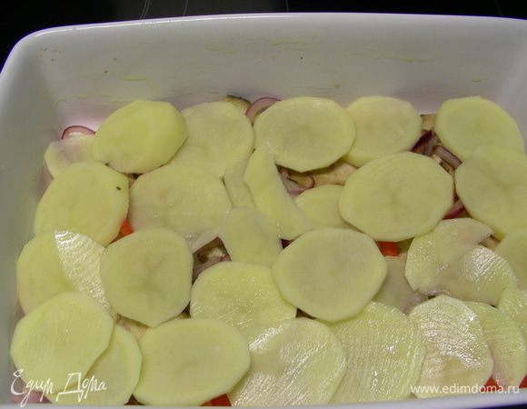 Слой картофеля.