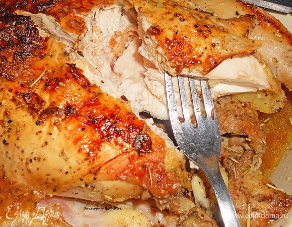 Вот только посмотрите какая сочная курица получилась.