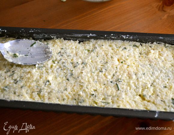 Затем опять слой риса... И слой рыбы... Третий (в моем случае, последний) слой риса. 