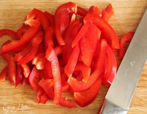 Перец - полосками...