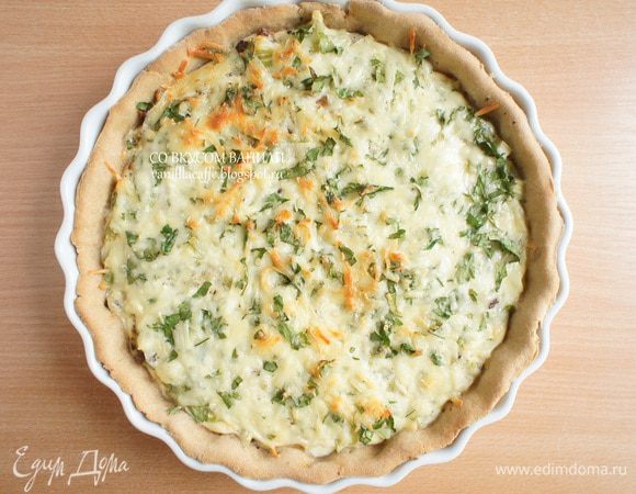 Пирог достать из духовки. Немного остудить.