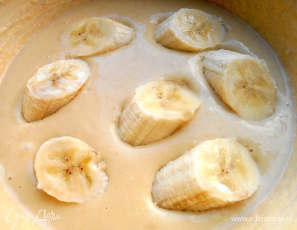 Окунаем в тесто,переворачиваем со всех сторон...