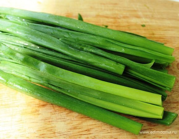 и зеленый лук.