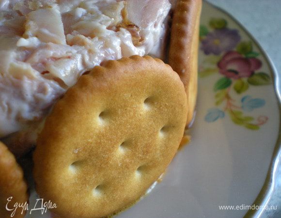 Украшаем крекером.