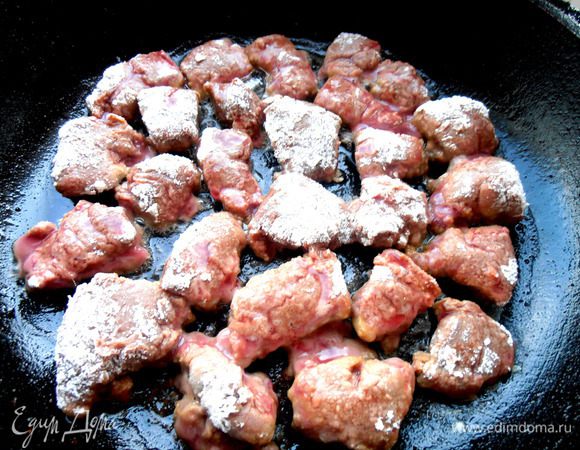 И обжариваем в растительном масле, не забыв посолить...