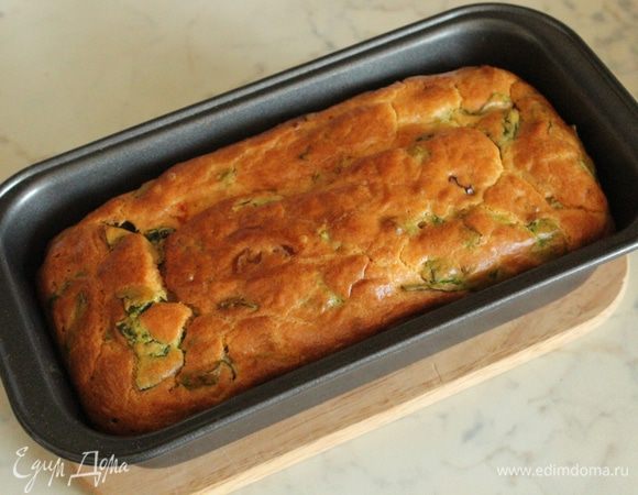 Выпекать 45-50 минут до образования румяной корочки. 