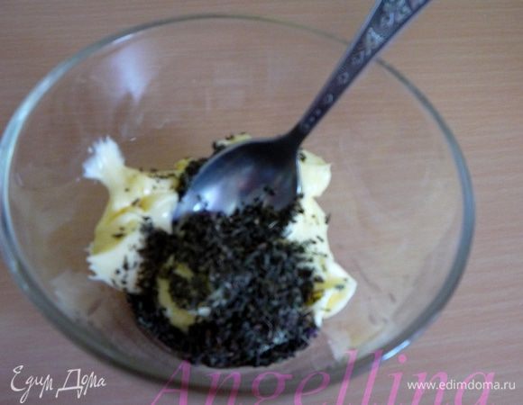 Пока филе маринуется, готовим мятное масло.