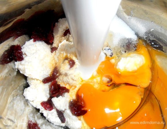 Начинаем взбивать пару минут...