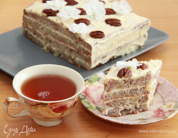 Украсить можно также съедобными цветами. Готовый торт охладить.