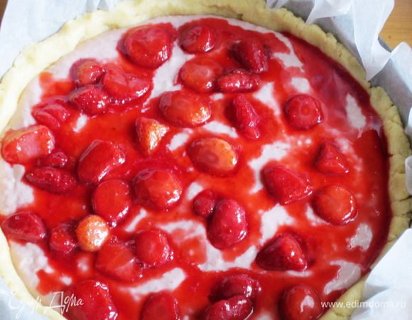 .....затем клубничную начинку.....