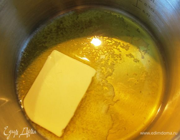 






Растапливаем сливочное масло.