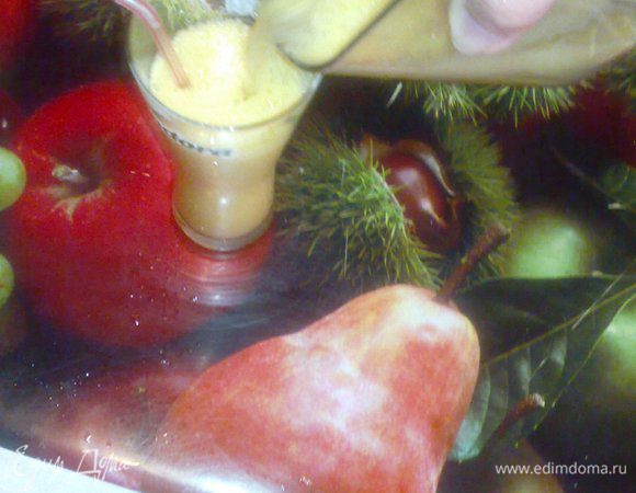 Разольём фрэш по бокалам.