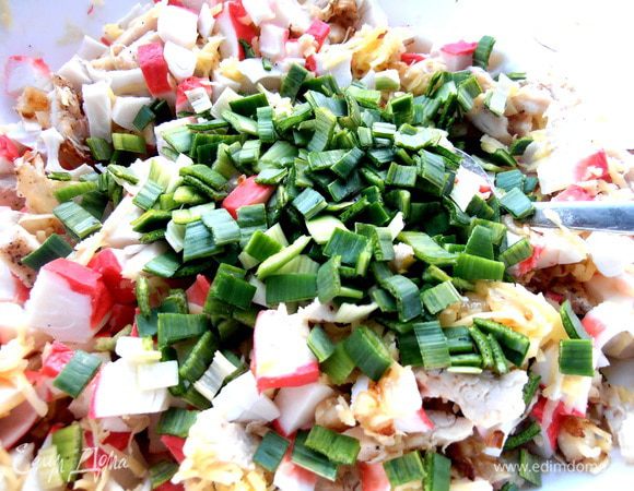 Перемешиваем все сухие компоненты начинки...