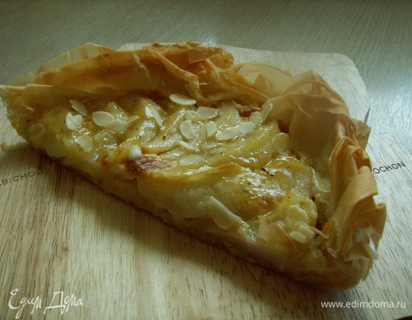 Вот такой он получается в разрезе. Подавать лучше теплым, но не горячим. BON APPETIT!